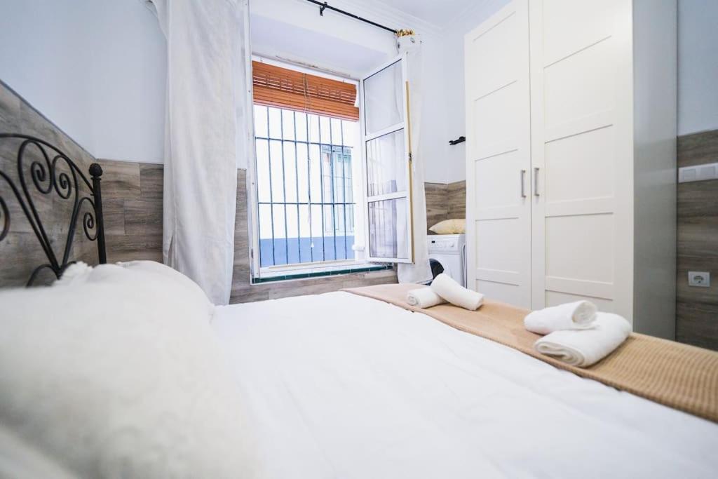 Apartamento En El Barrio De San Lorenzo, Junto A La Basilica Del Gran Poder Севиля Екстериор снимка
