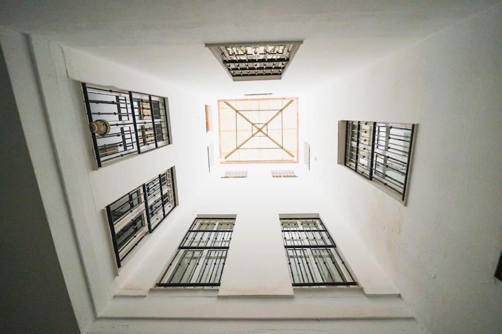 Apartamento En El Barrio De San Lorenzo, Junto A La Basilica Del Gran Poder Севиля Екстериор снимка